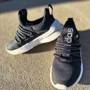 ADDIDAS Little Kids 11